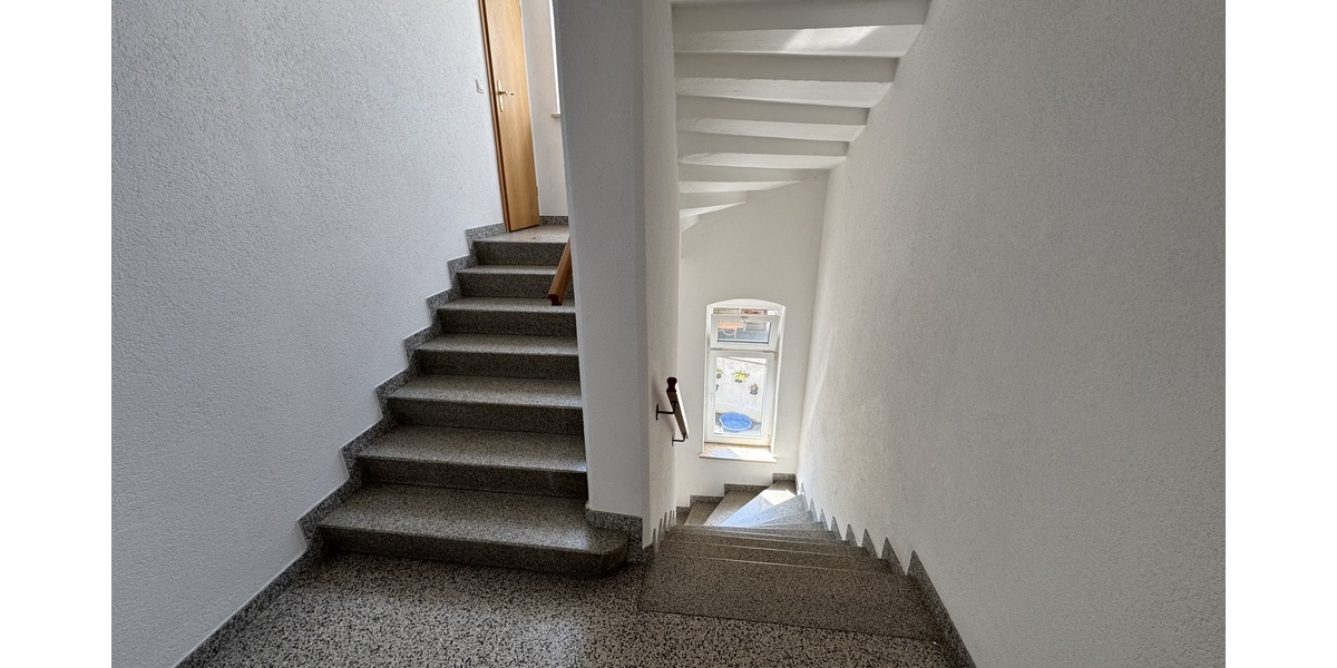 3R.- ETW mit Balkon in guter zentrumsnaher Lage von Gera - Etagenwohnung Gera Ostviertel | Angebot:26348940