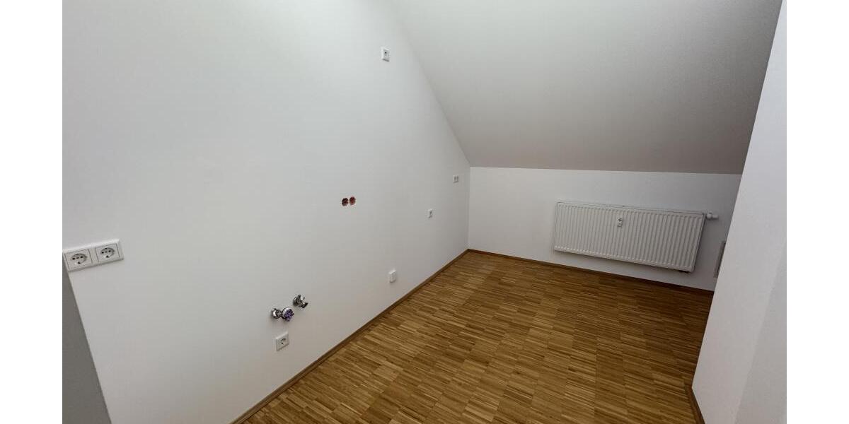 Exklusiv! 3-Raum Eigentumswohnung mit Balkon und Aufzug! *provisionsfrei! - Etagenwohnung Gera | Angebot:26131797