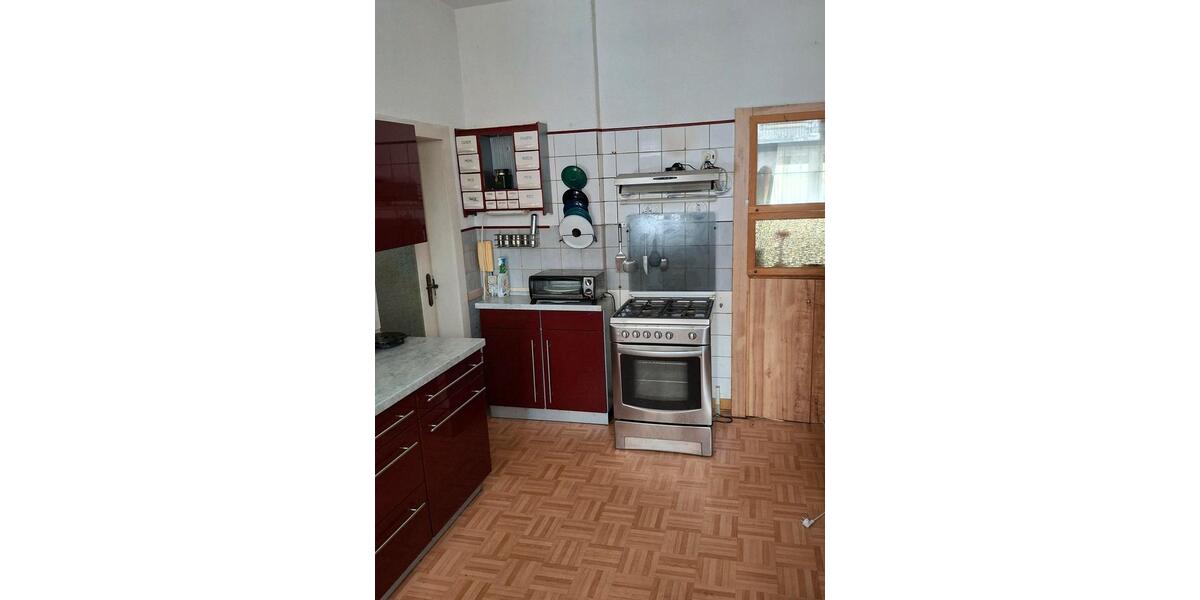 Reihenhaus Werdau - 5 Zimmer, 100 m&sup2;, 65.000&euro; | Angebot:24829937