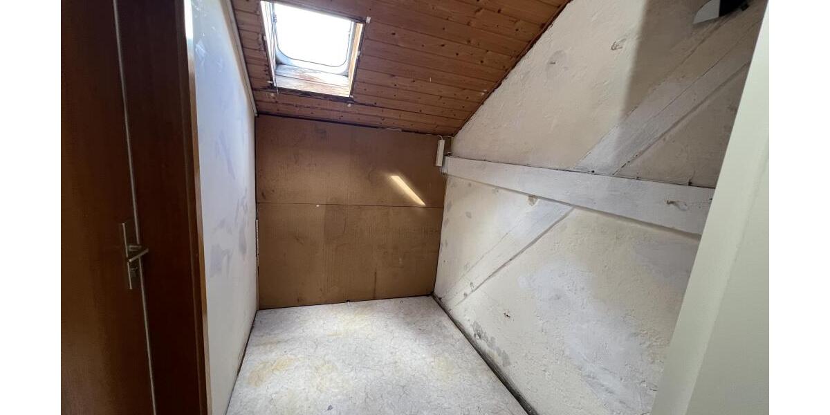 Mit Einbauküche! Preiswerte 2 DG-Zimmer Wohnung im Zentrum von Weida! - Dachgeschoßwohnung Weida Liebsdorf | Angebot:26146311