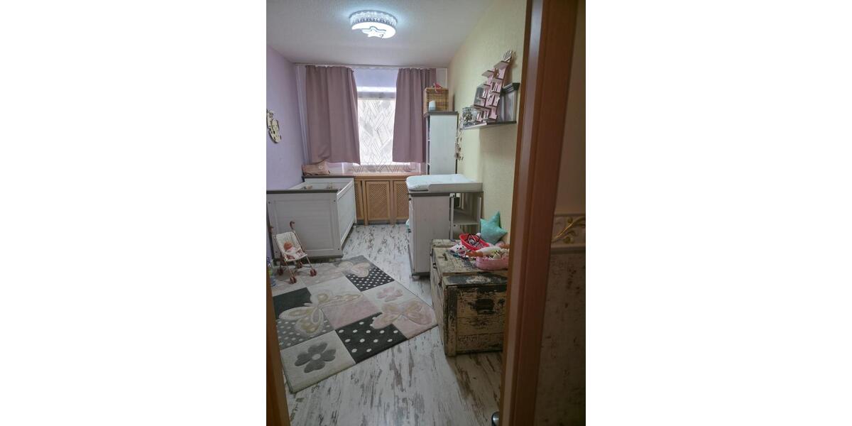 Wunderschöne 4 Raum Wohnung mit Balkon zu vermieten 4 zimmer