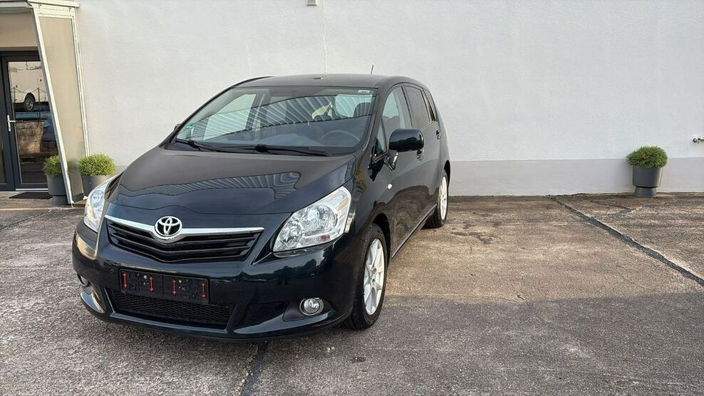 Toyota Verso 142.609 km 7.500 € Gera 07546