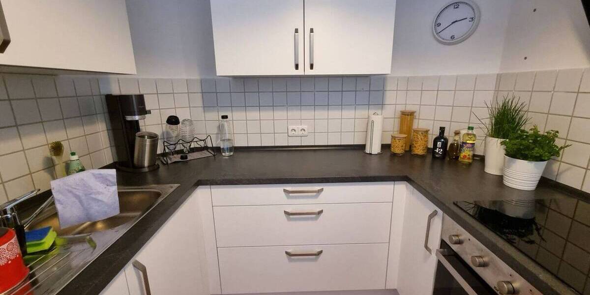 Etagenwohnung Crimmitschau - 2 Zimmer, 84 m&sup2;, 400&euro; | Angebot:26797876
