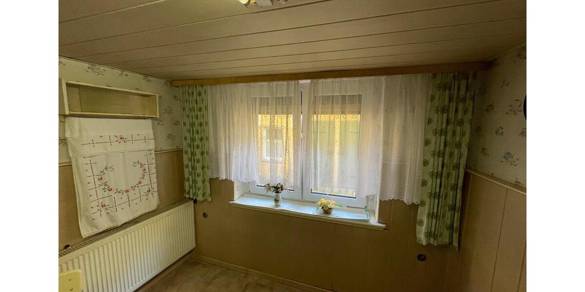 Reihenhaus Osterfeld - 6 Zimmer, 123 m&sup2;, 45.000&euro; | Angebot:17980768