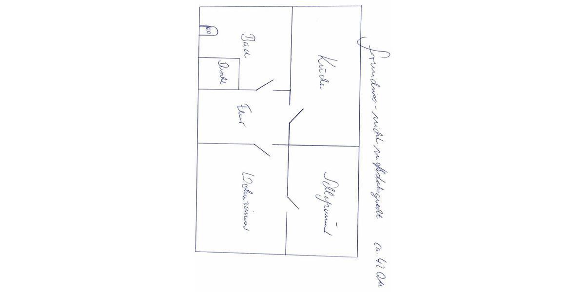 Dachgeschoßwohnung Altenburg - 2 Zimmer, 42 m&sup2;, 300&euro; | Angebot:24651533