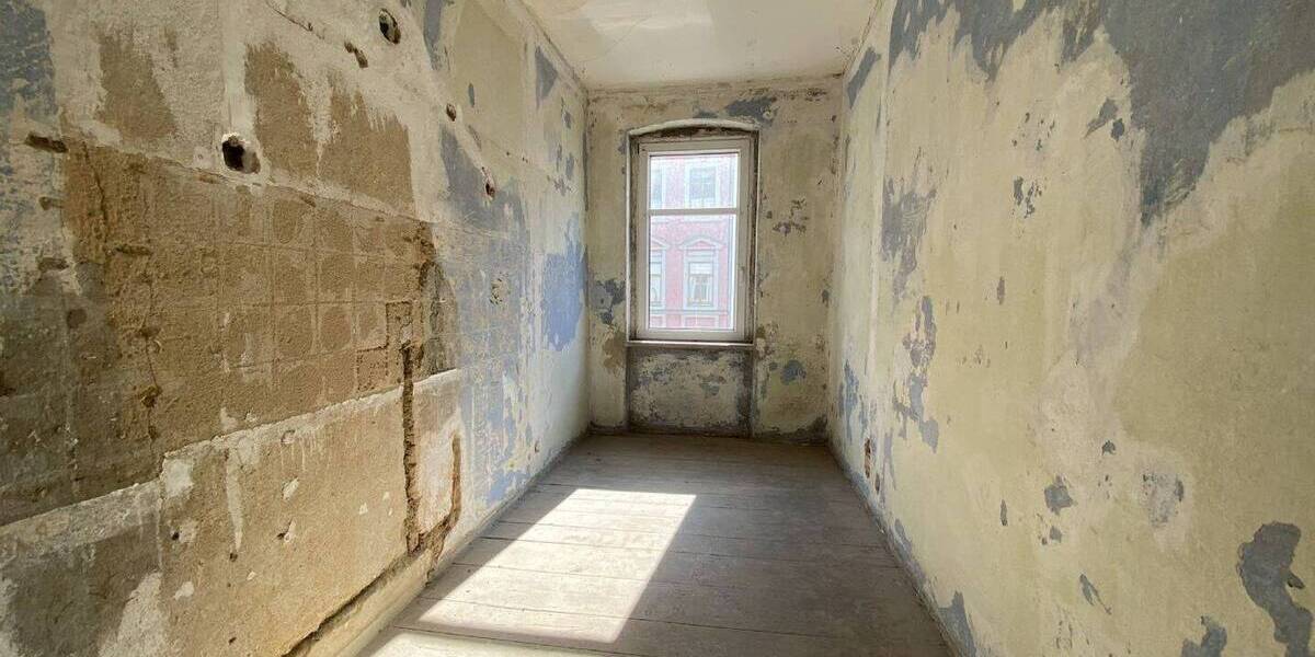 Sanierungsbedürftiges Mehrfamilienhaus mit 2-3 Wohneinheiten 1 zimmer