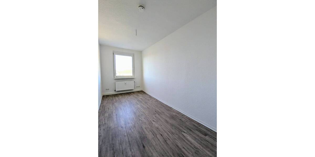 Frisch sanierte 4-Raum-Wohnung mit Dusche! 4 zimmer