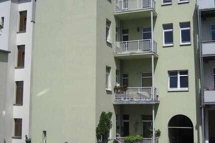 komplett möblierte 3-Zim-Wohnung mit Balkon - auch kurzfristige Mietzeit möglich 3 zimmer