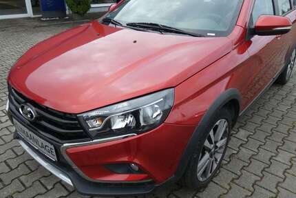 Lada Vesta 32.907 km 11.970 € Lödla 04617