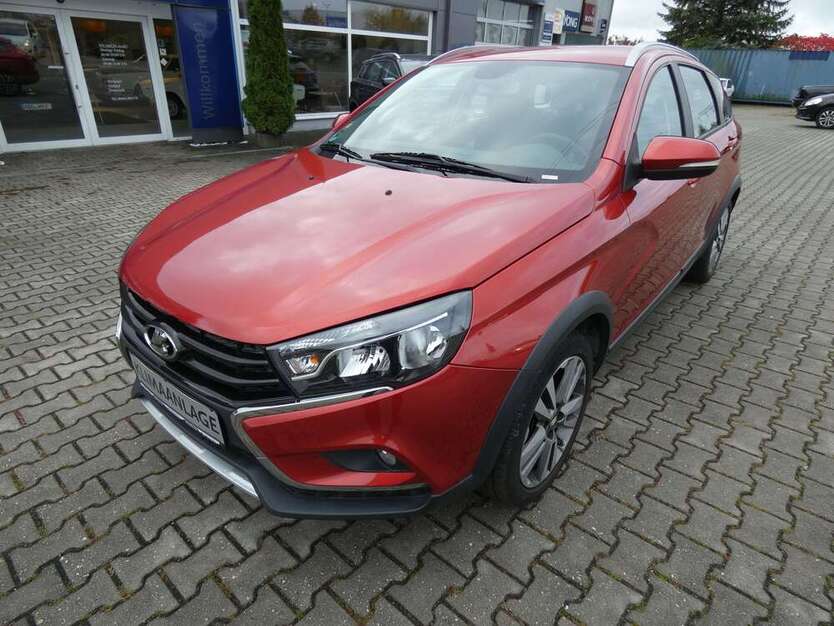 Lada Vesta 32.907 km 11.970 € Lödla 04617