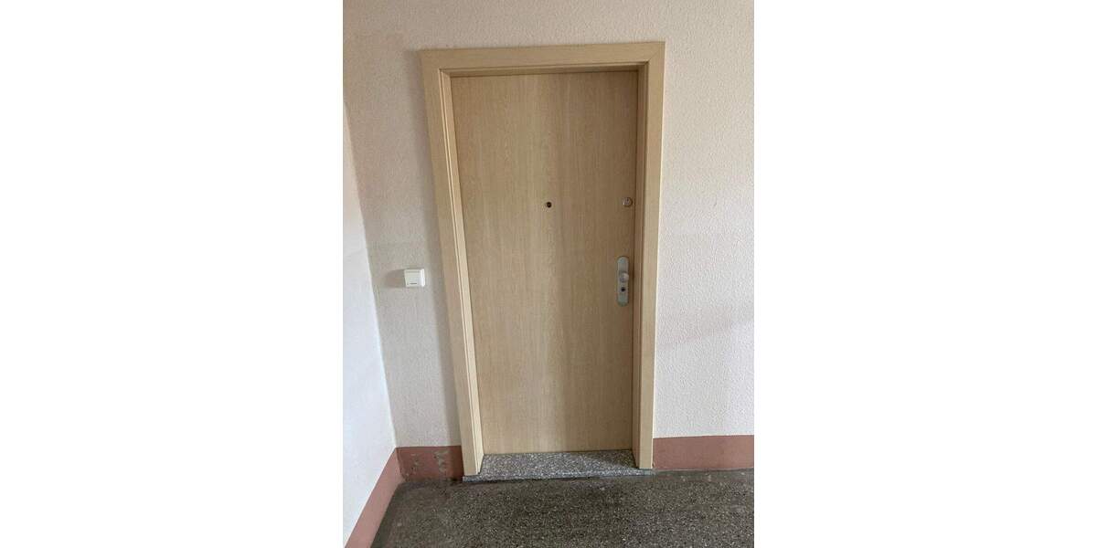 Familienfreundliches Zuhause im Dachgeschoss mit Aufzug sucht Nachmieter. 3 zimmer