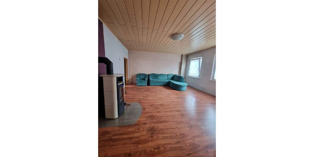 Reihenmittelhaus Crimmitschau - 5 Zimmer, 130 m&sup2;, 80.000&euro; | Angebot:25836782