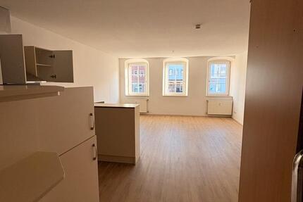 Helle 2-Raum-Wohnung (55 m²) mit Einbauküche 2 zimmer