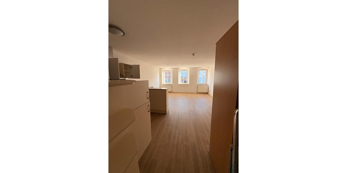 Helle 2-Raum-Wohnung (55 m²) mit Einbauküche 2 zimmer