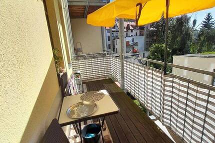 Großzügige StadtWohnung, vermietet und mit Aufzug
