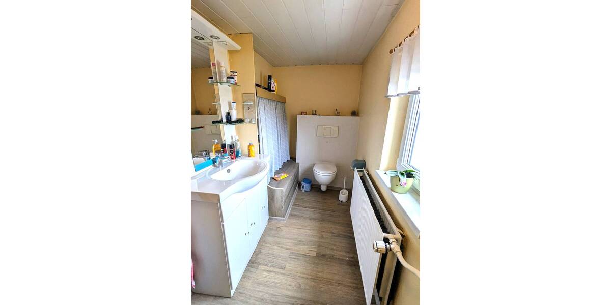 Mehrfamilienhaus, Wohnhaus Eisenberg - 4 Zimmer, 143 m&sup2;, 99.000&euro; | Angebot:25741019