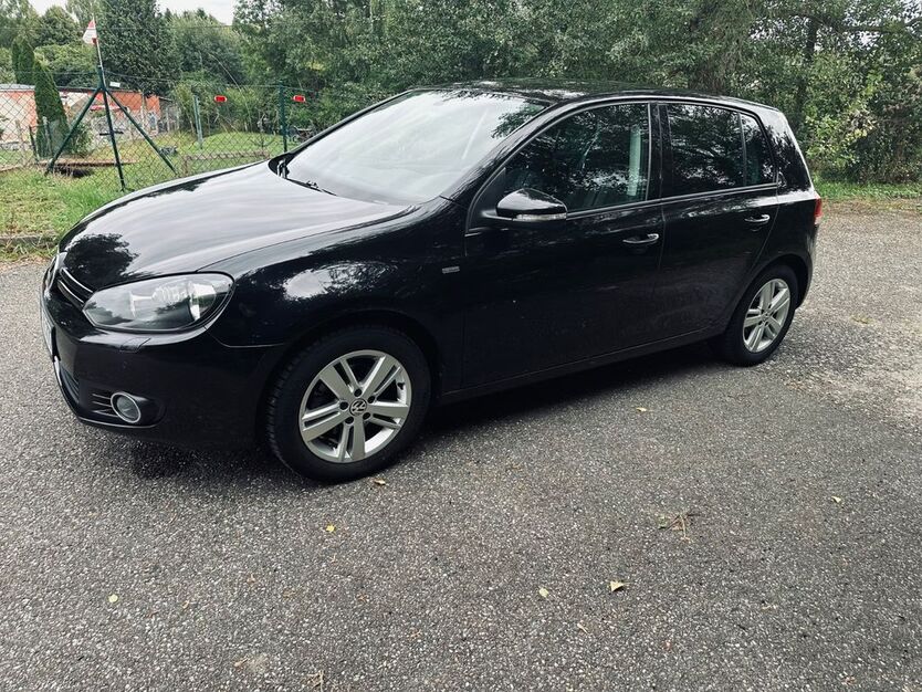 VW Golf 178.553 km 7.250 € Naumburg 06628