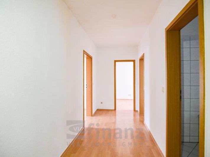 Dachgeschoßwohnung Meerane - 3 Zimmer, 75 m&sup2;, 450&euro; | Angebot:24875885