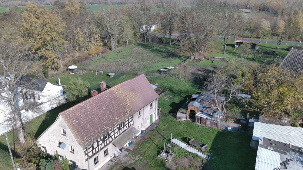 Haus zum Kaufen in Meuselwitz OT Falkenhain 135.000 € 140 m² 6 zimmer