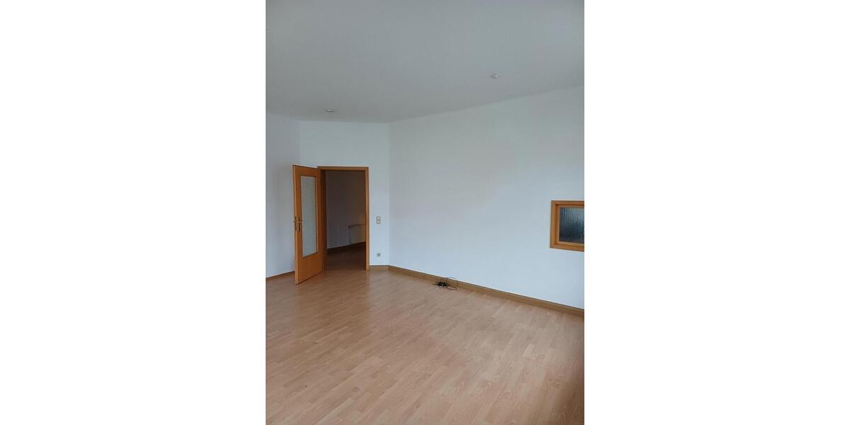 Etagenwohnung Gera Debschwitz - 2 Zimmer, 74 m&sup2;, 490&euro; | Angebot:26612245