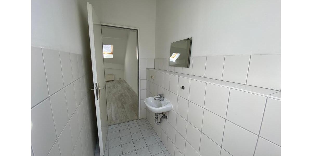 Dachgeschoßwohnung Greiz - 4 Zimmer, 152 m&sup2;, 836&euro; | Angebot:26462524