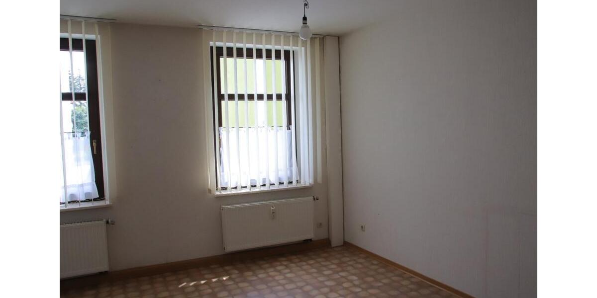 Doppelhaushälfte Crimmitschau - 12 Zimmer, 170 m&sup2;, 125.000&euro; | Angebot:26041621