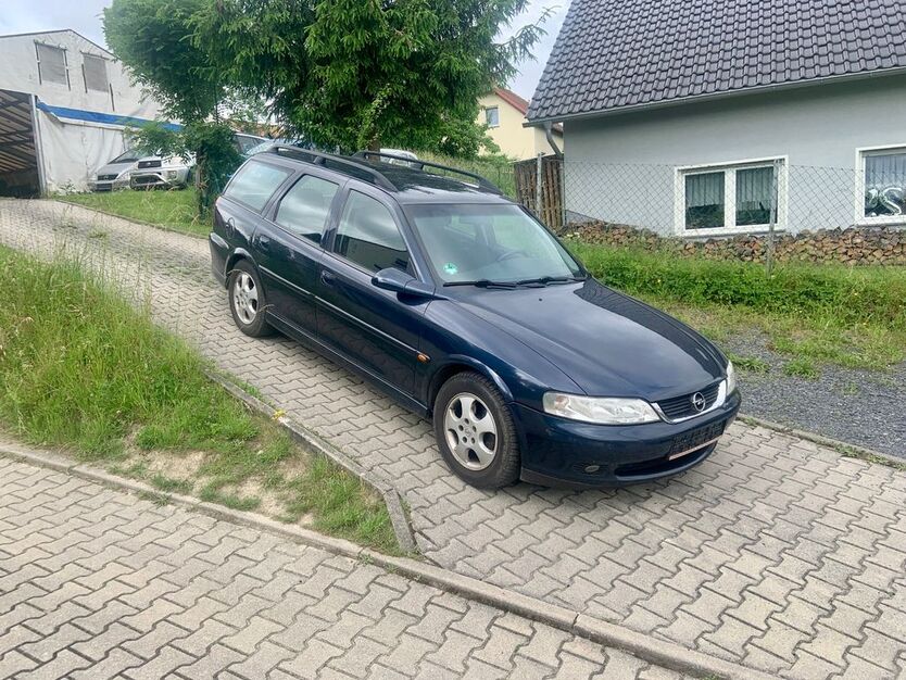 Opel Vectra 183.500 km 2.222 € Eisenberg / Thür. 07607