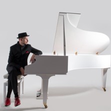 Schmitt singt Jürgens - Die Udo Show Trio 31.12.2026 Theater Crimmitschau