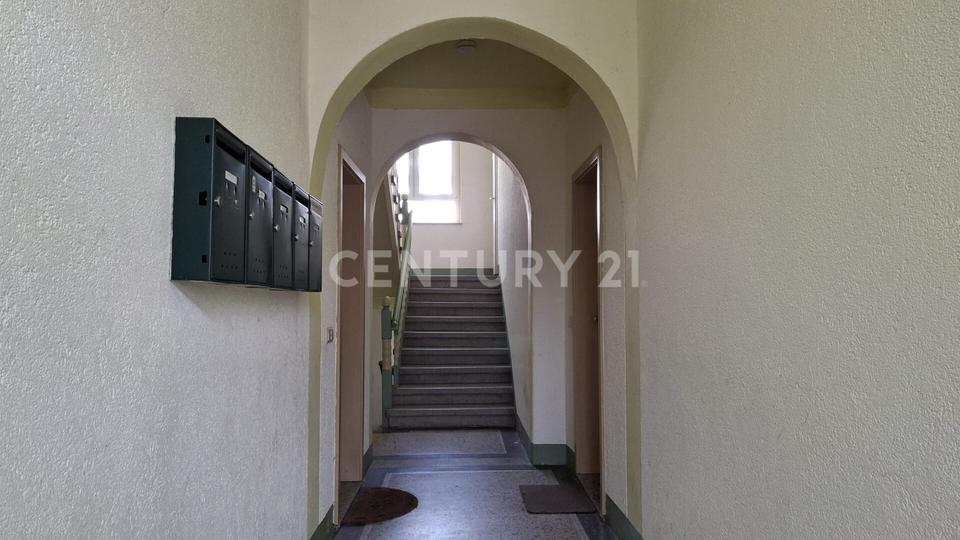 Dachgeschoßwohnung Gera Alt-Taubenpreskeln - 3 Zimmer, 91 m&sup2;, 560&euro; | Angebot:26632733