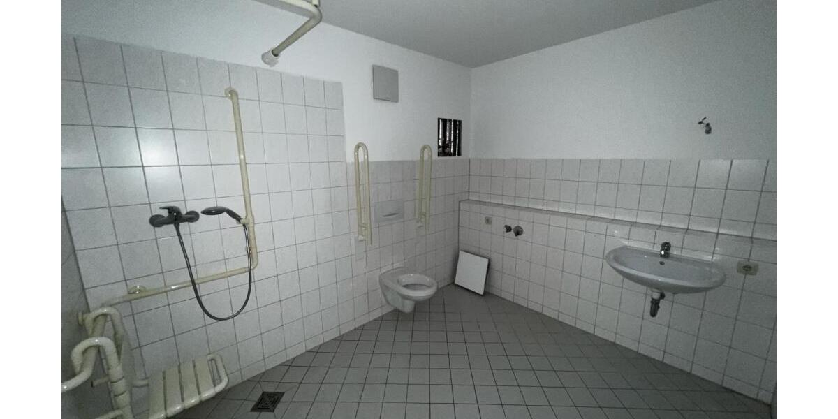 Barrierefreies Wohnen mit Aufzug im Zentrum von Weida! 3-Raum-Wohnung mit Balkon! - Etagenwohnung Weida | Angebot:26375615