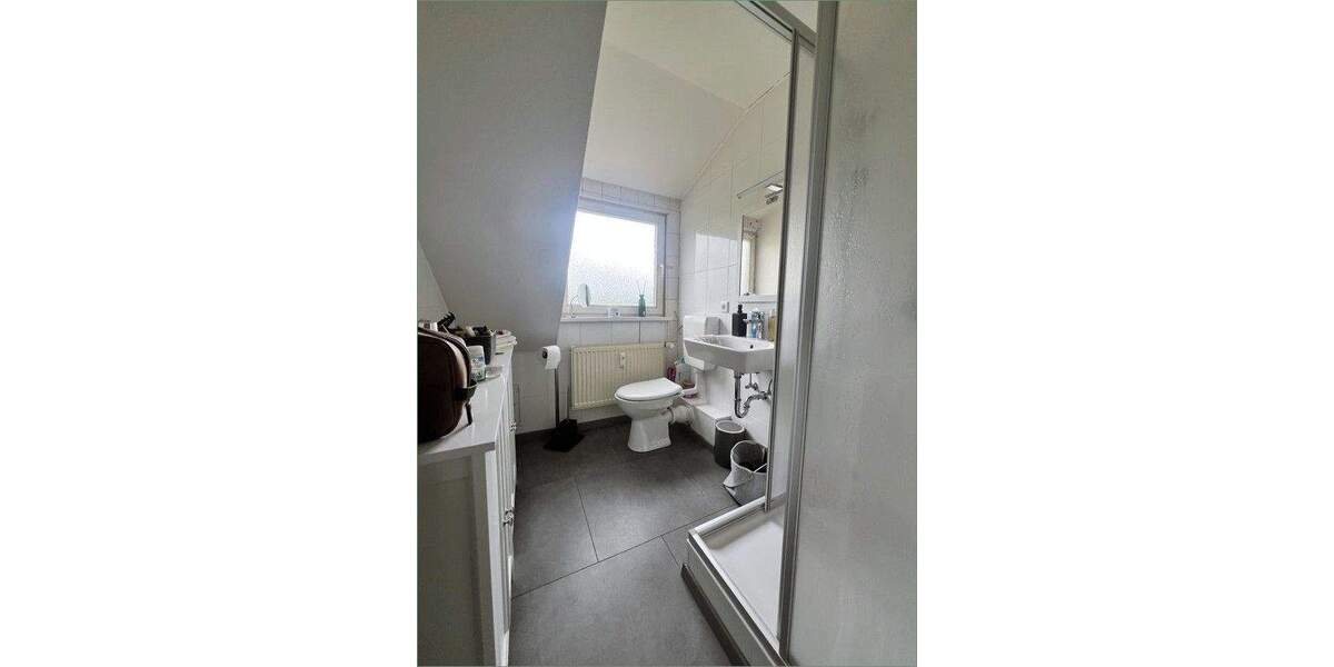 Gepflegte 2-Zimmer-Eigentumswohnung, leerstehend, mit Kfz-Stellplatz in Elsteraue 2 zimmer