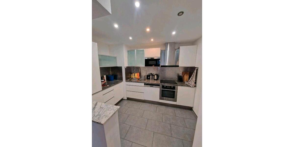 Erdgeschoßwohnung Ronneburg - 2 Zimmer, 60 m&sup2;, 465&euro; | Angebot:26122722