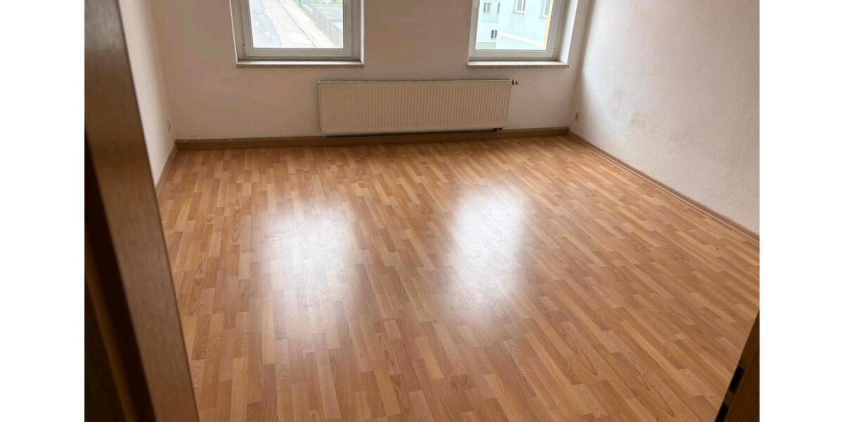 Etagenwohnung Werdau - 4 Zimmer, 92 m&sup2;, 500&euro; | Angebot:26529823