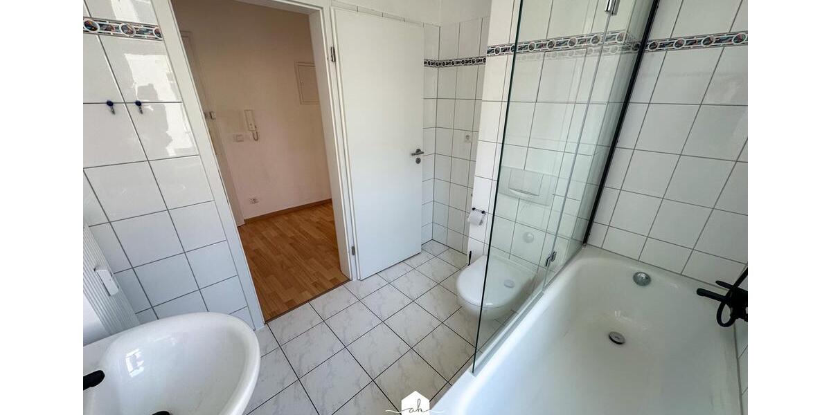 Etagenwohnung Gera Debschwitz - 2 Zimmer, 39 m&sup2;, 315&euro; | Angebot:25378002