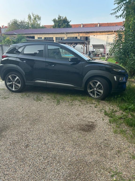 Hyundai KONA 78.618 km 18.300 € Naumburg 06618