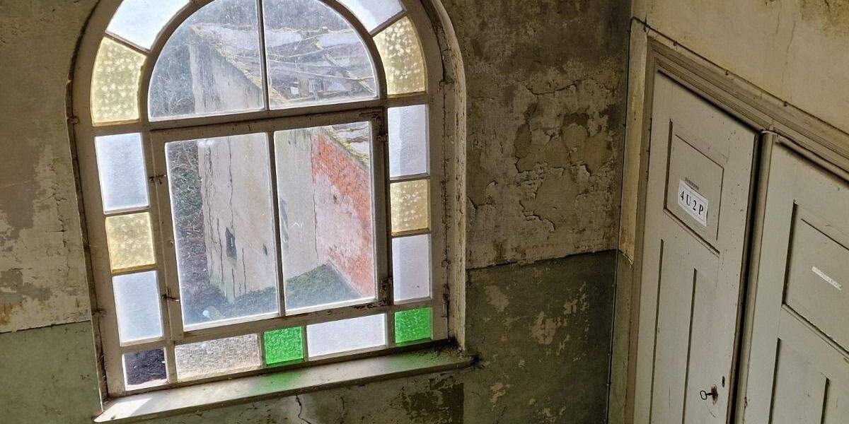 Mehrfamilienhaus, Wohnhaus Schmölln - 4 Zimmer, 1 m&sup2;, 399.000&euro; | Angebot:25693090