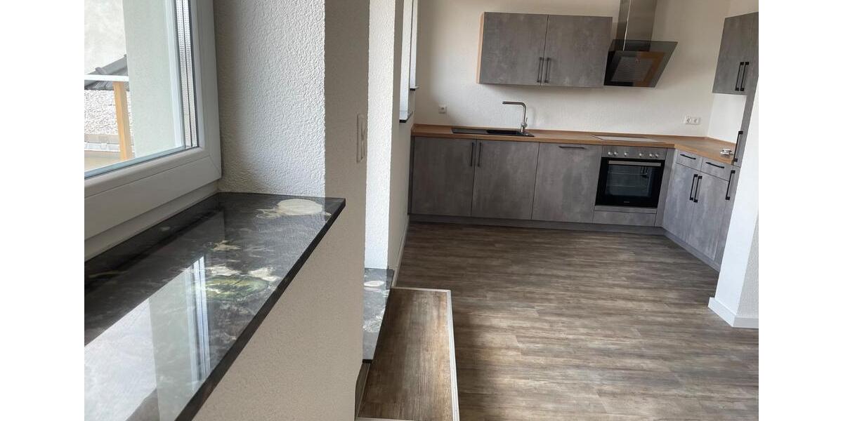Etagenwohnung Meerane - 4 Zimmer, 127 m&sup2;, 998&euro; | Angebot:26165287