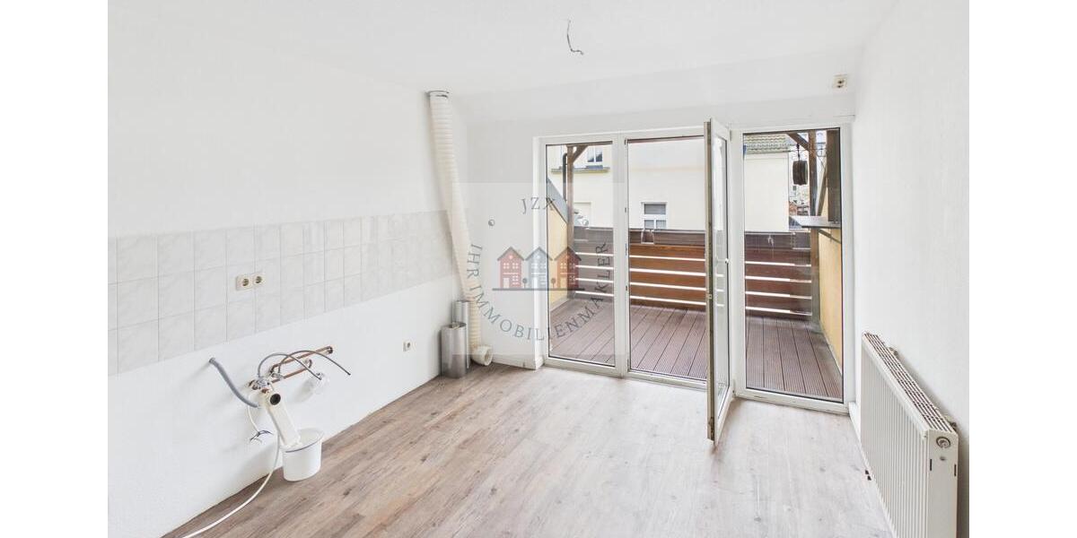 Dachgeschoßwohnung Gera - 4 Zimmer, 117 m&sup2;, 816&euro; | Angebot:25268999