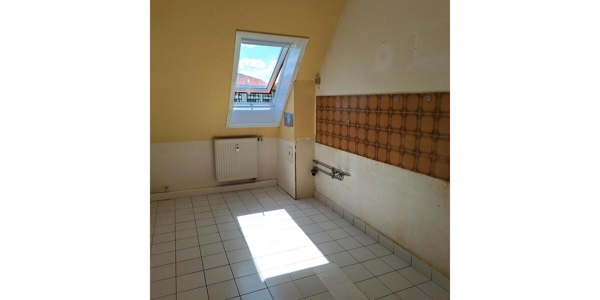 Dachgeschoßwohnung Neustadt an der Orla - 2 Zimmer, 90 m&sup2;, 80.000&euro; | Angebot:26741667