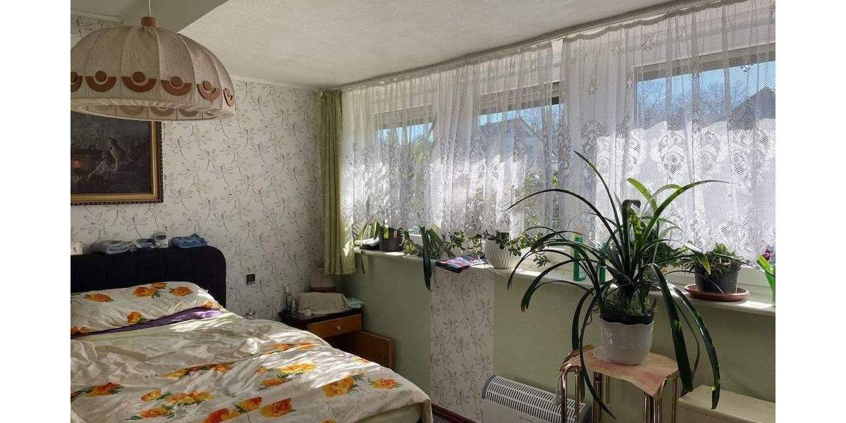 Reihenmittelhaus Elsteraue Rehmsdorf - 6 Zimmer, 113 m&sup2;, 78.500&euro; | Angebot:25689986
