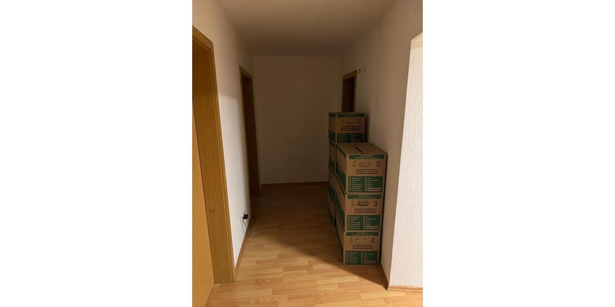 Etagenwohnung Altenburg - 2 Zimmer, 83 m&sup2;, 498&euro; | Angebot:26613171