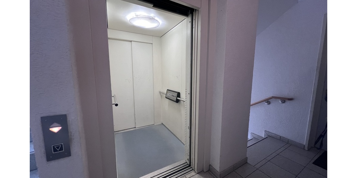 Idyllisch wohnen im Zentrum von Weida. 3 Raum Wohnung mit Balkon und Aufzug! - Etagenwohnung Weida Liebsdorf | Angebot:26882406