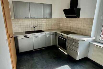 Schöne 2 Zimmerwohnung mit Balkon und Einbauküche in Zwickau