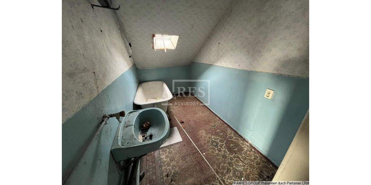 Mehrfamilienhaus, Wohnhaus Meuselwitz - 8 Zimmer, 279 m&sup2;, 18.000&euro; | Angebot:23854218