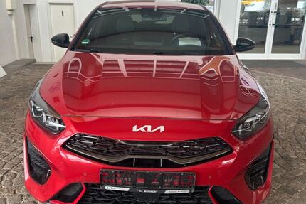 Kia pro ceed / ProCeed 32.000 km 28.390 &euro; Altenburg 04600