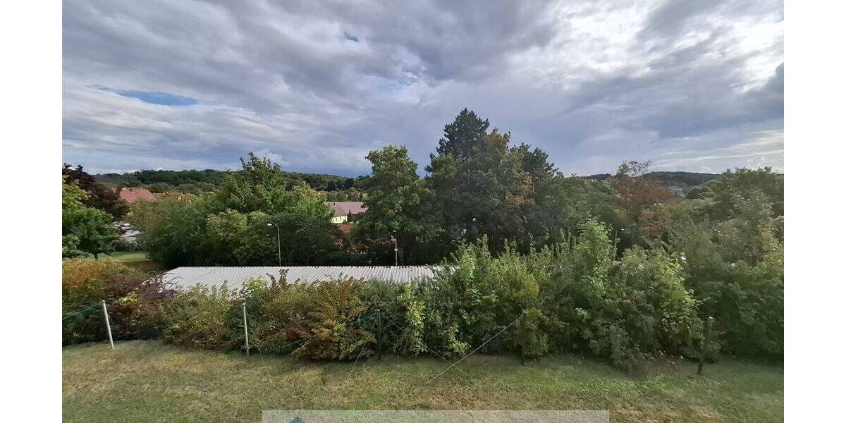 Sehr schöne Eigentumswohnung mit Balkon in Teuchern zu verkaufen 3 zimmer