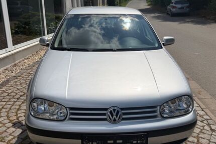 VW Golf 124.850 km 3.300 &euro; Hohenölsen 07570