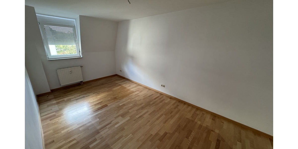 Vermietete Eigentumswohnung mit Stellplatz in ansprechender Wohngegend! - Anlageobjekt Gera Alt-Bieblach | Angebot:27280073