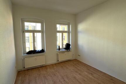 Wohnung Gera Debschwitz - 3 Zimmer, 59 m&sup2;, 372&euro; | Angebot:24337913