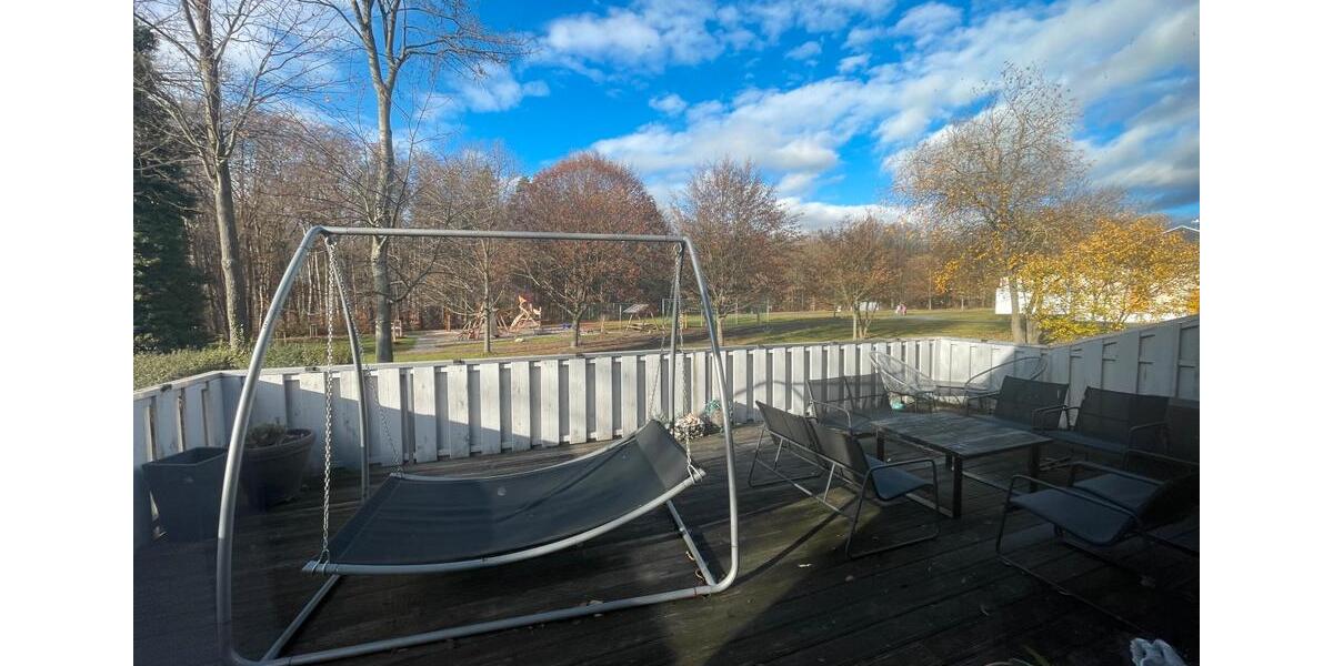 Etagenwohnung Bad Klosterlausnitz - 5 Zimmer, 160 m&sup2;, 1.000&euro; | Angebot:25527515